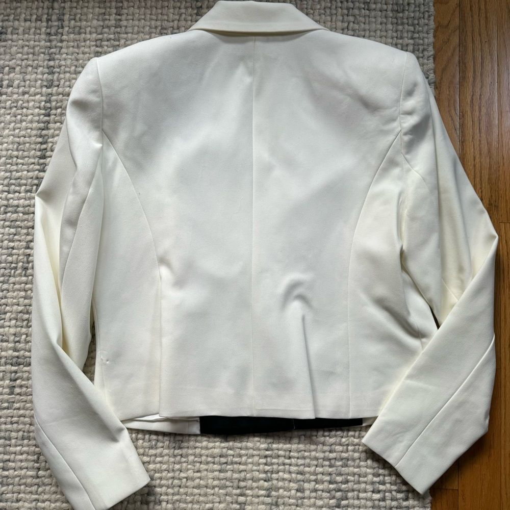 L'AGENCE White Blazer with Black Lapel - Picture 6 of 7